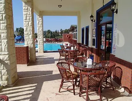 Hotel Sun & Sea Beach