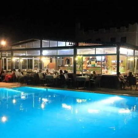 Sun & Sea Beach Hotel 3*