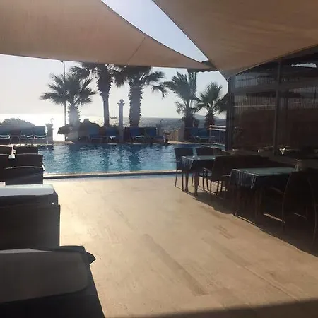 Hotel Sun & Sea Beach